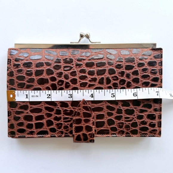 J. Peterman Brown Crocodile-Embossed Italian Leather Clutch / Wallet - Picture 12 of 13